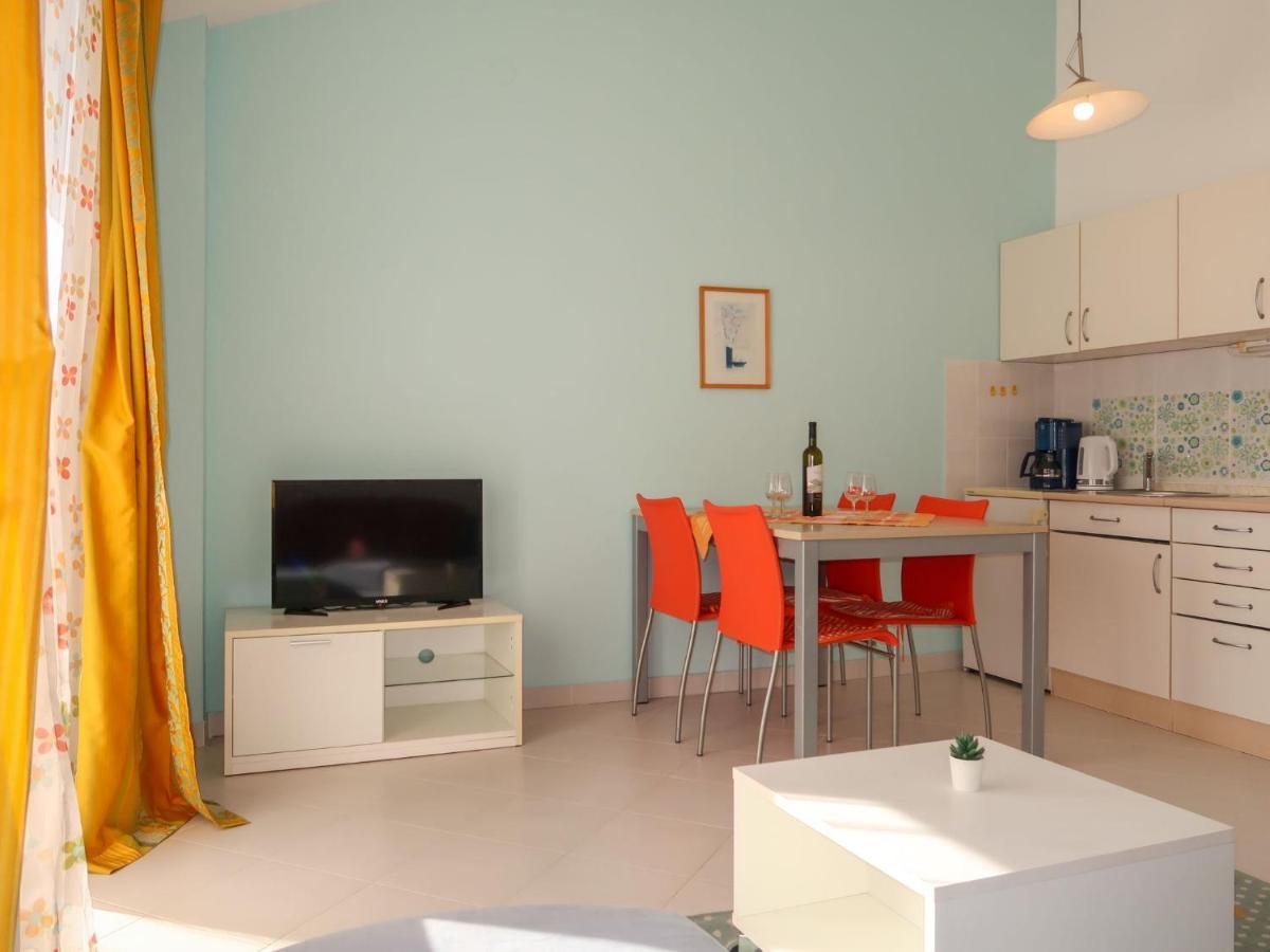 Apartment Elena - Snj115 By Interhome セニ エクステリア 写真